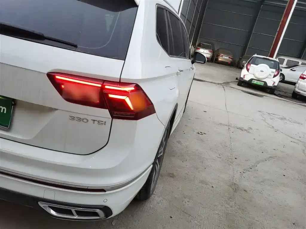 Volkswagen Tiguan L 2022 из CN, фото 8