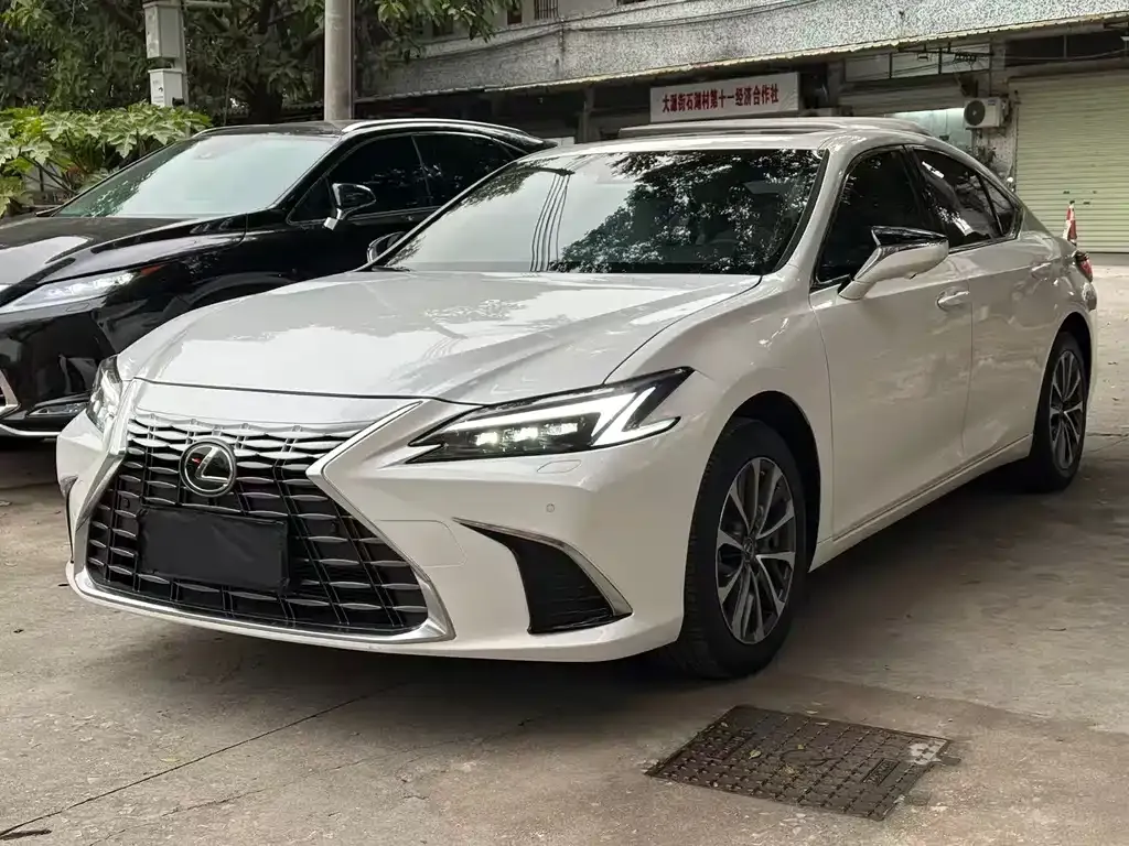Lexus ES 2025 из CN, фото 1