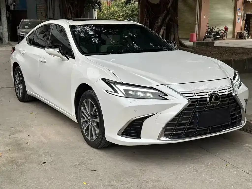 Lexus ES 2025 из CN, фото 3