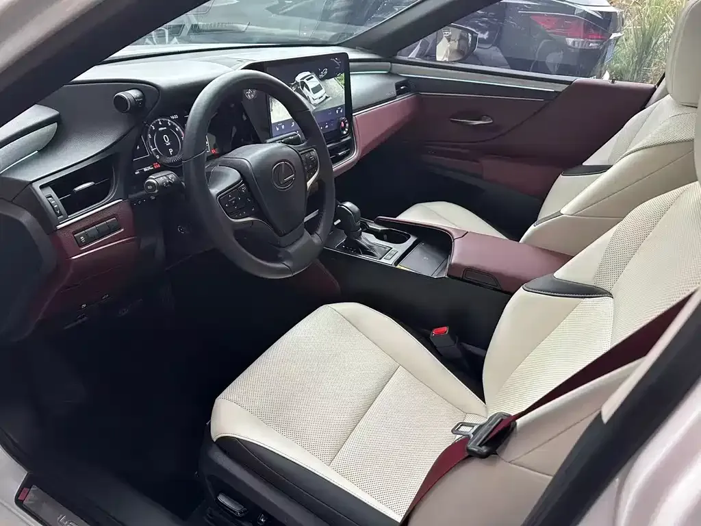 Lexus ES 2025 из CN, фото 5