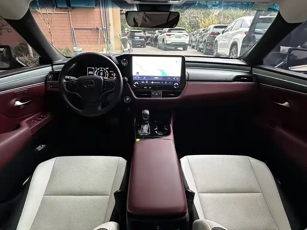 Lexus ES 2025 из CN, фото 8