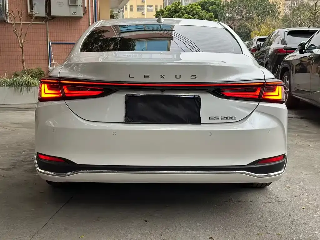 Lexus ES 2025 из CN, фото 7
