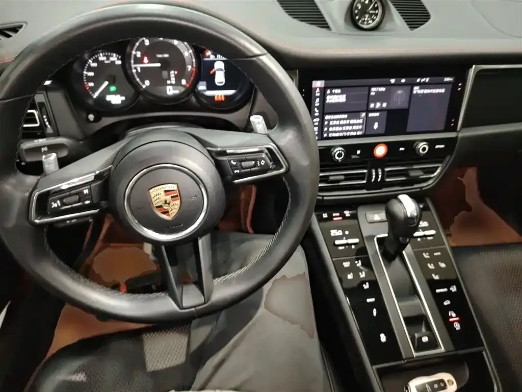 Porsche Macan 2025 из CN, фото 2