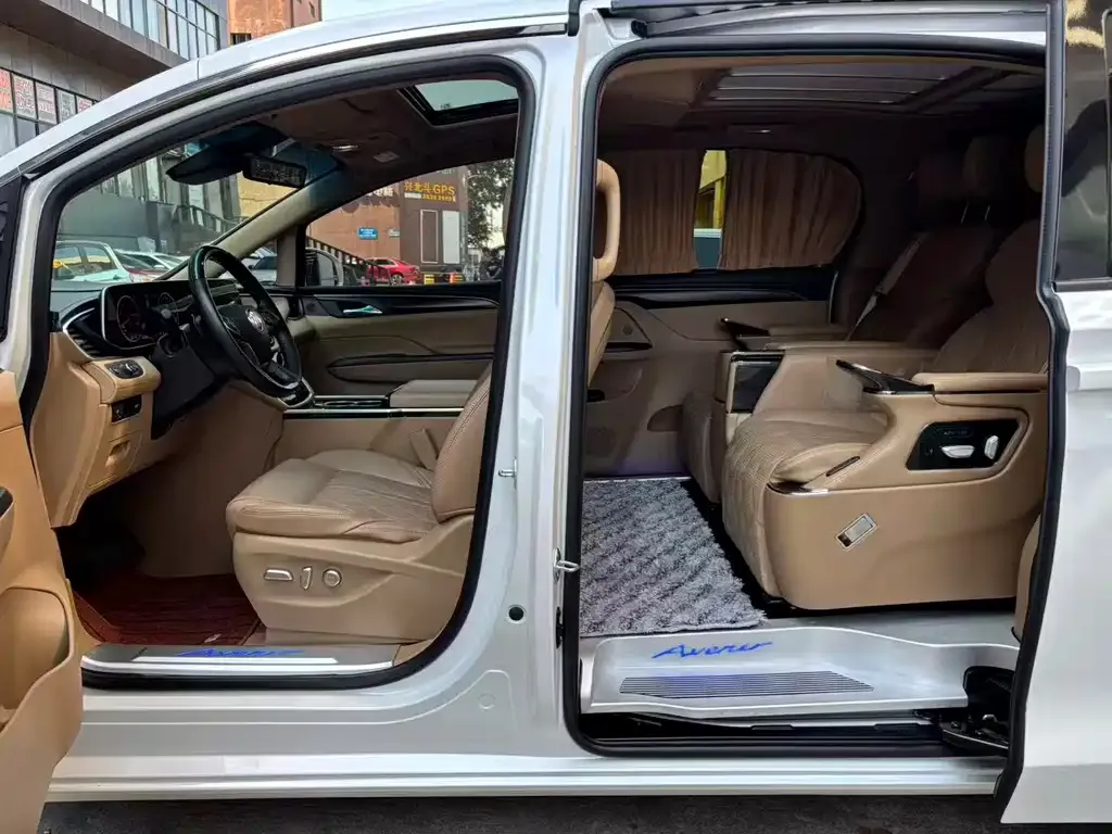 Buick GL8 2021 из CN, фото 5