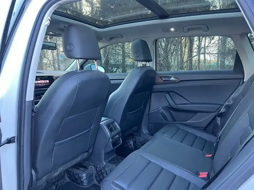 Volkswagen Tharu 2022 из CN, фото 9