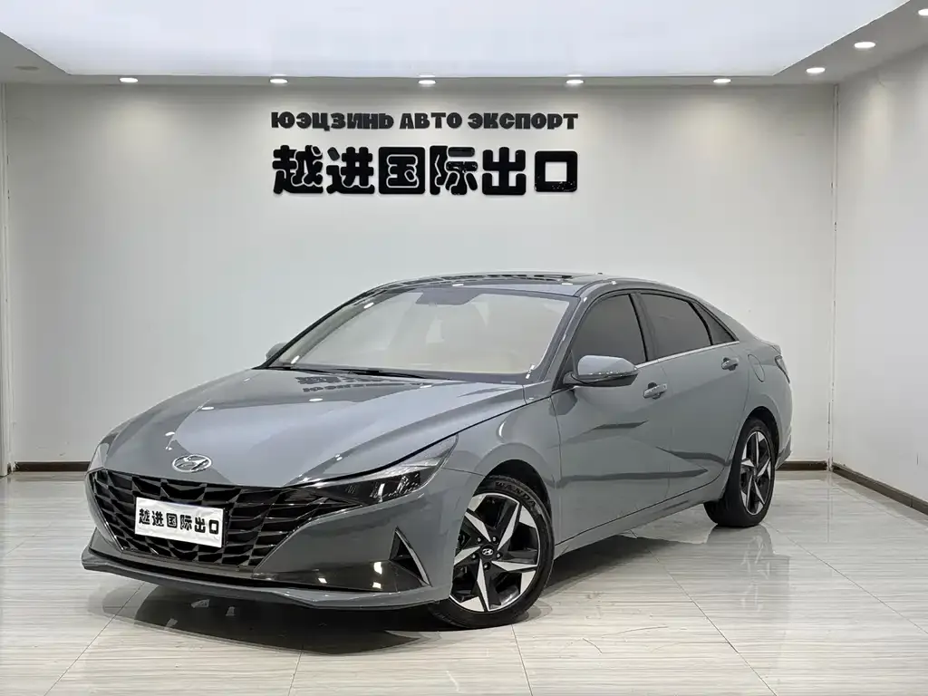Hyundai Elantra 2023 из CN, фото 1