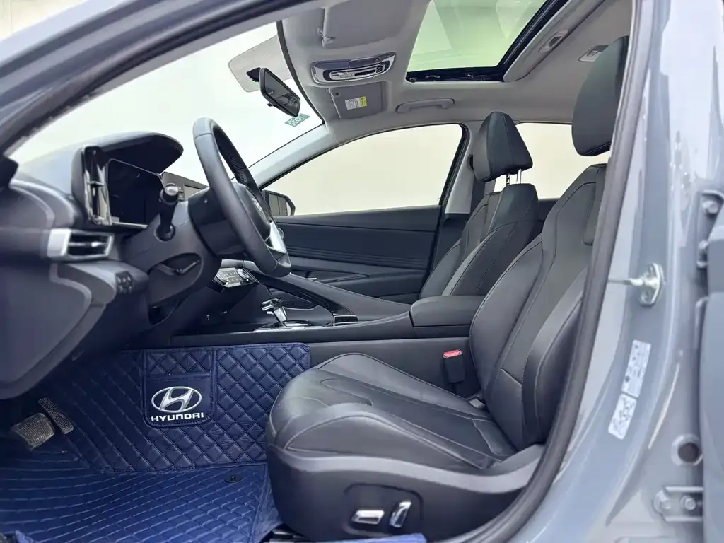 Hyundai Elantra 2023 из CN, фото 8