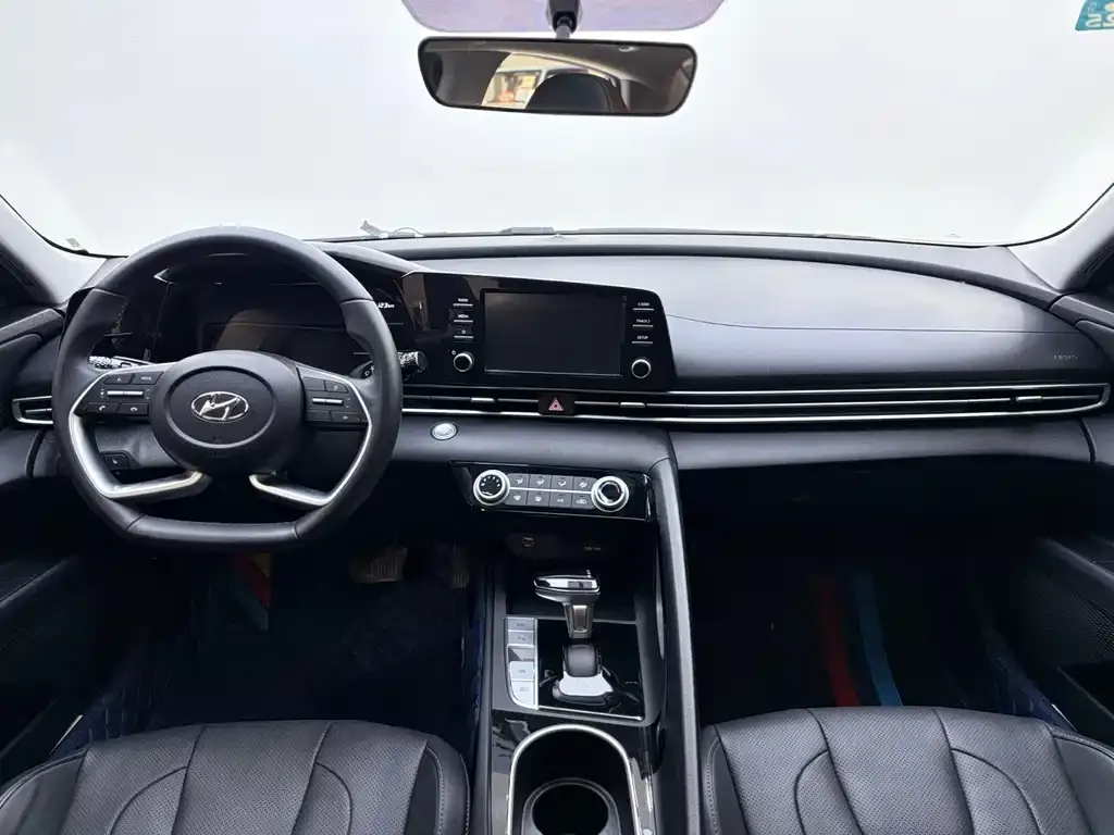 Hyundai Elantra 2023 из CN, фото 9
