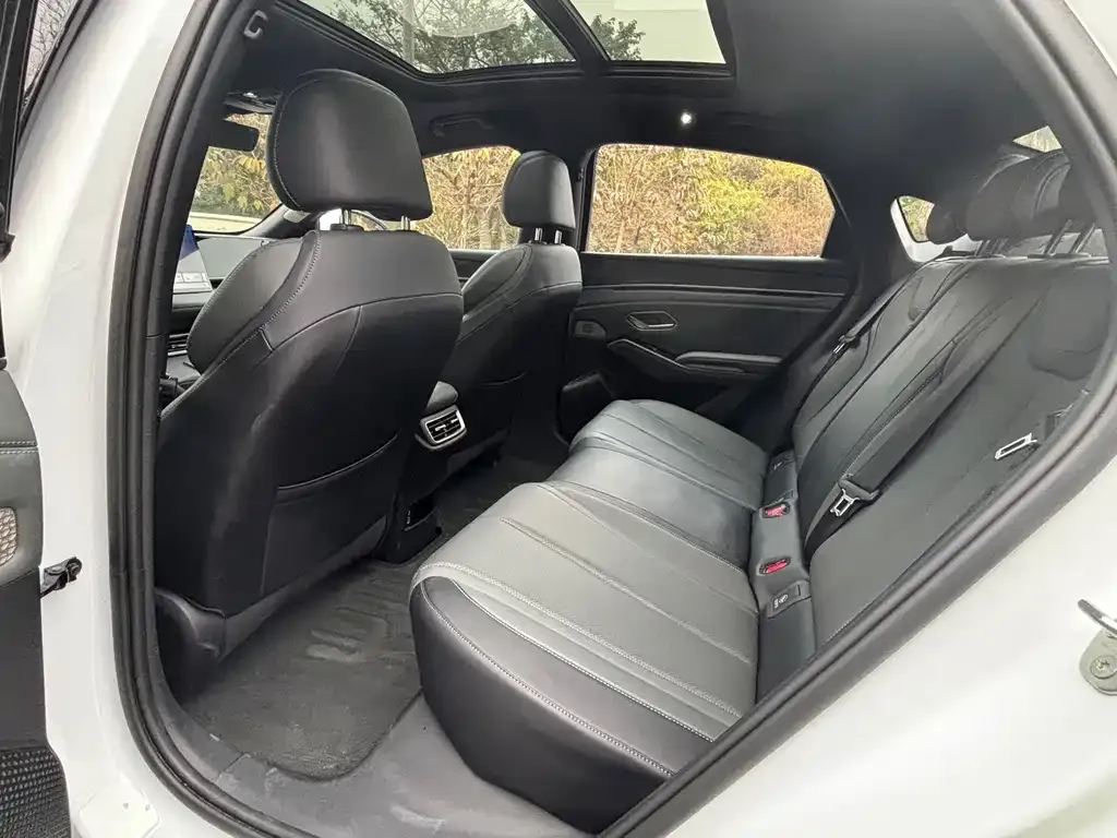 BYD Qin L 2025 из CN, фото 2