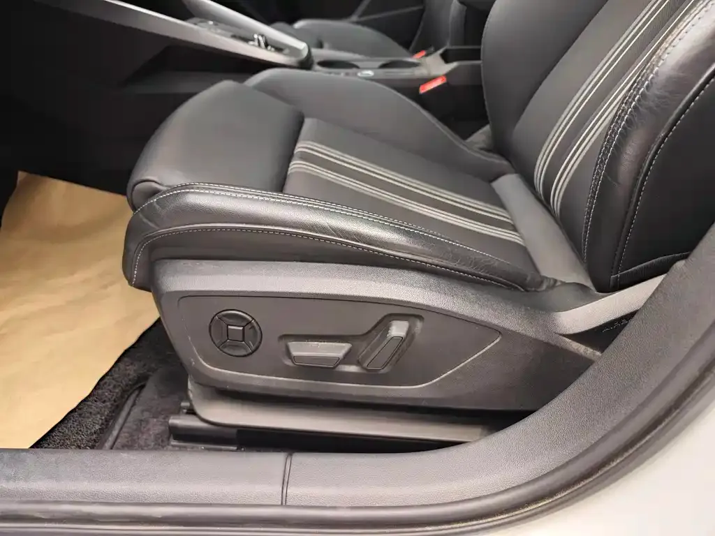 Audi A3 2022 из CN, фото 10