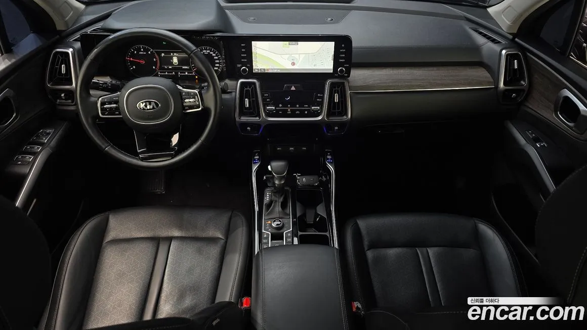 Kia Sorento — фото 8