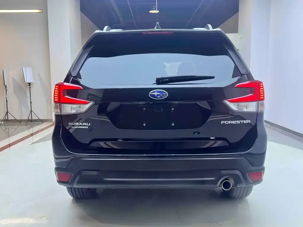 Subaru Forester 2021 из CN, фото 4