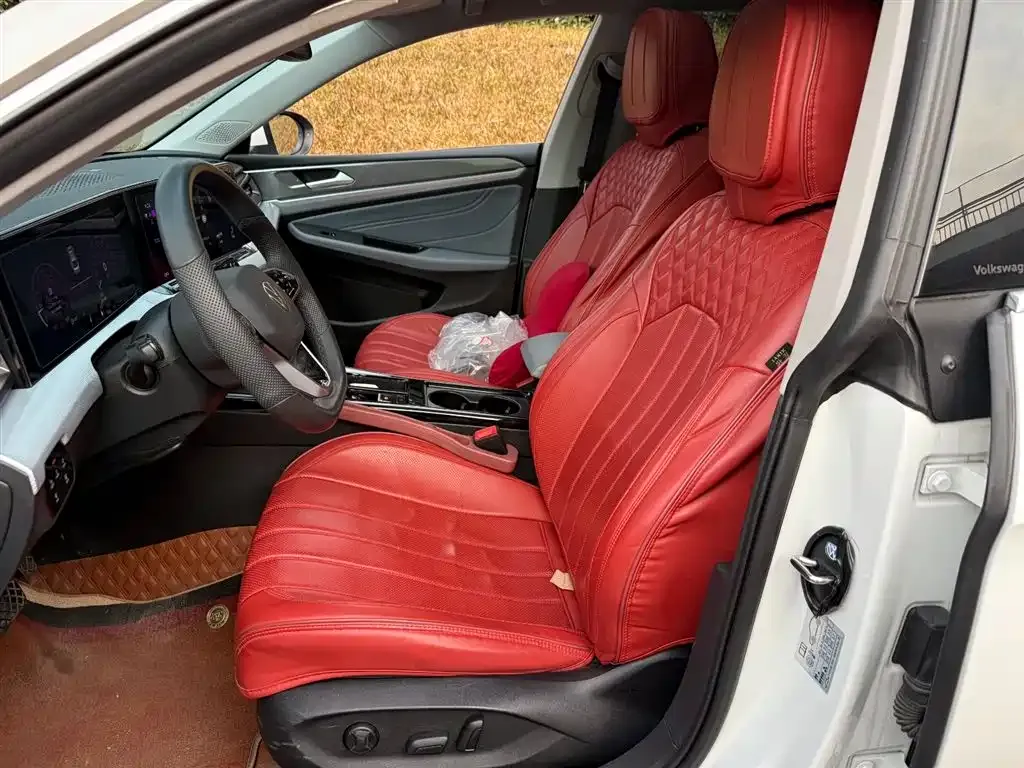 Volkswagen Lamando 2024 из CN, фото 4