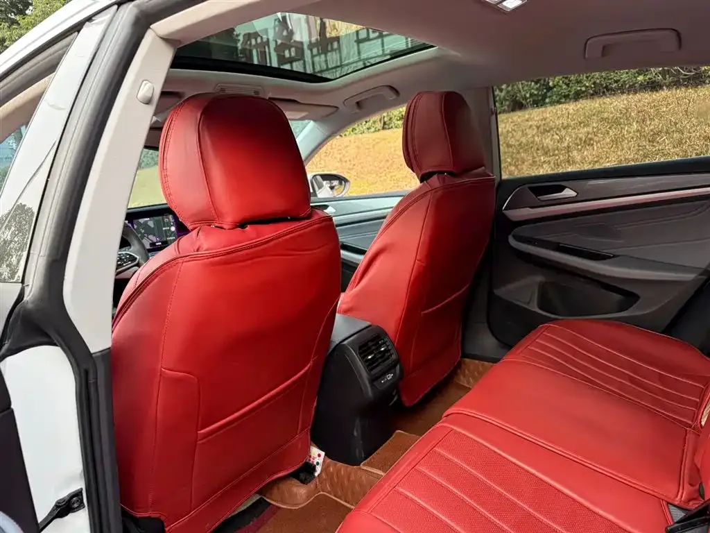 Volkswagen Lamando 2024 из CN, фото 2
