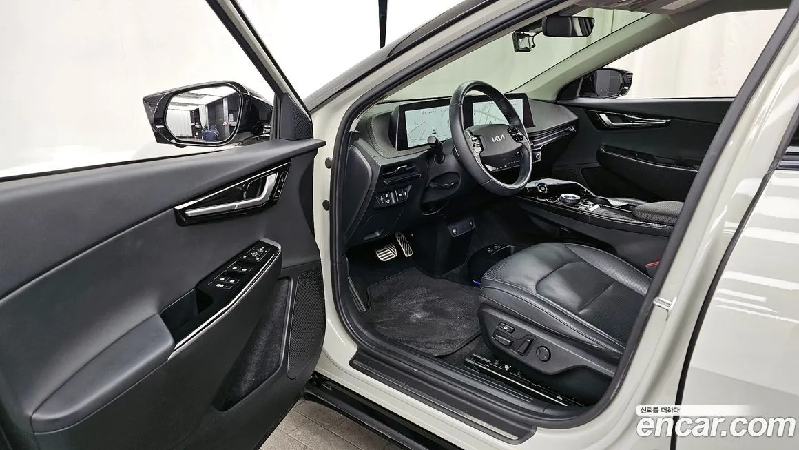 Kia EV6 — фото 10