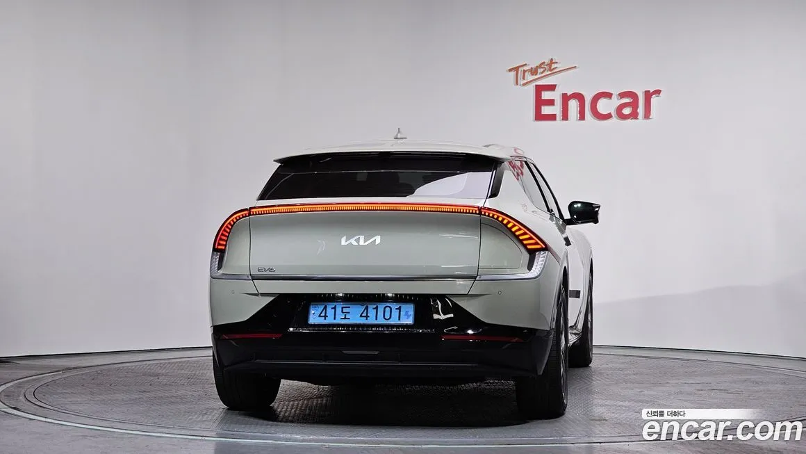 Kia EV6 — фото 4