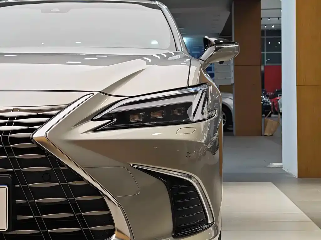 Lexus ES 2025 из CN, фото 10