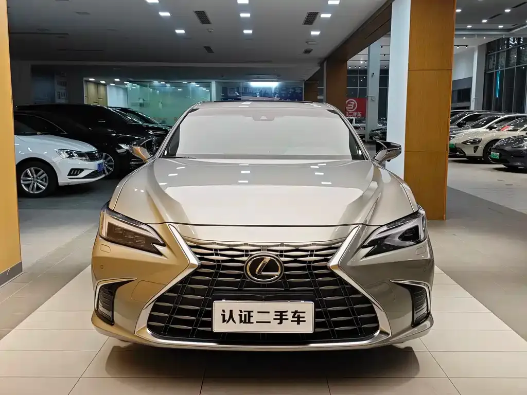 Lexus ES 2025 из CN, фото 7