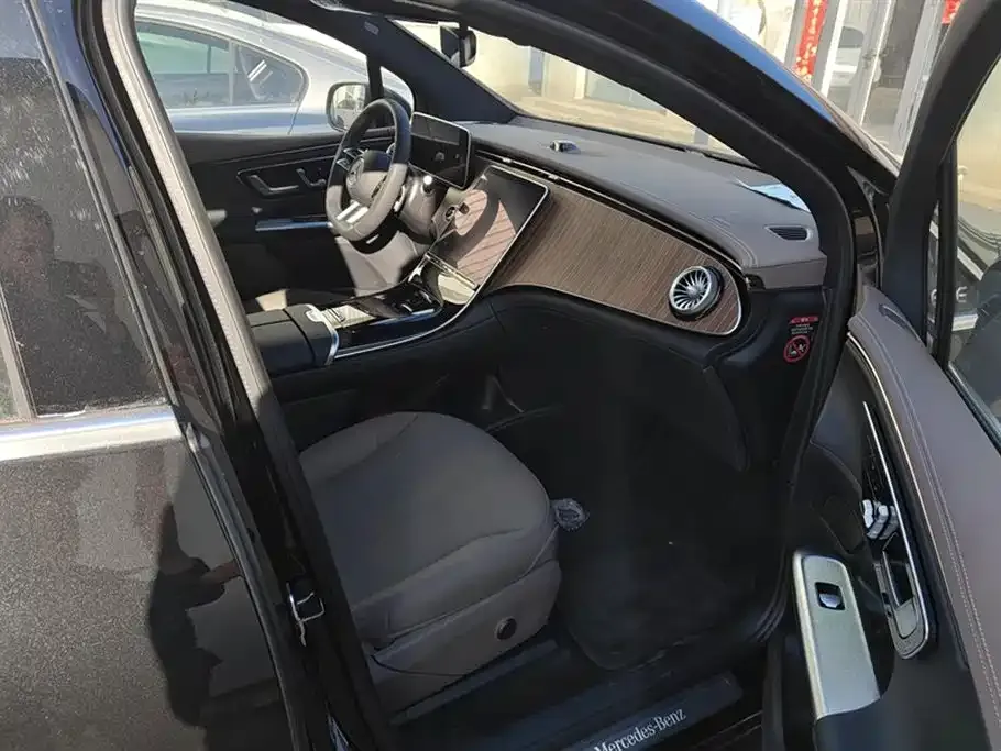 Mercedes-Benz EQE SUV 2025 из CN, фото 5
