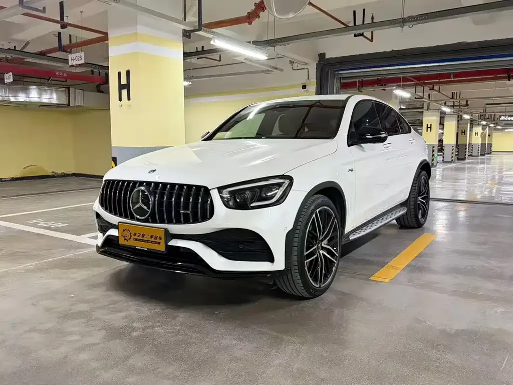 Mercedes-Benz GLC AMG — фото 1