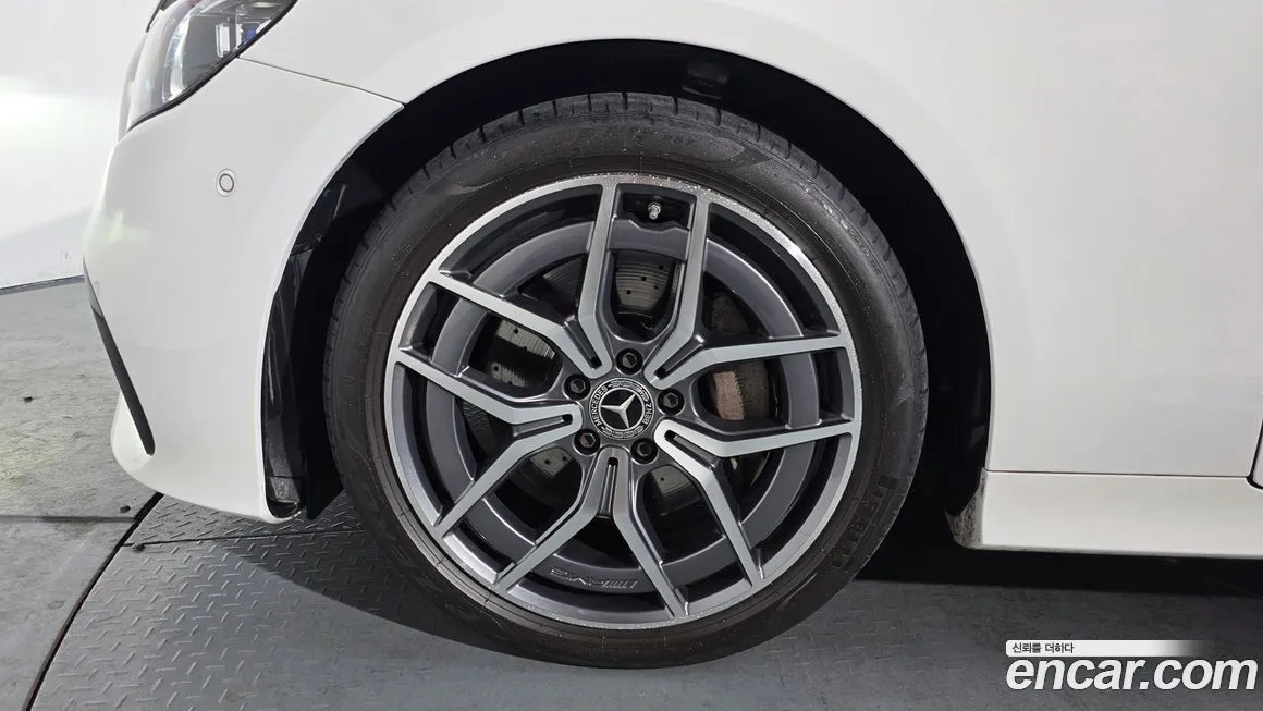 Mercedes-Benz E-Class 2023 из KR, фото 5