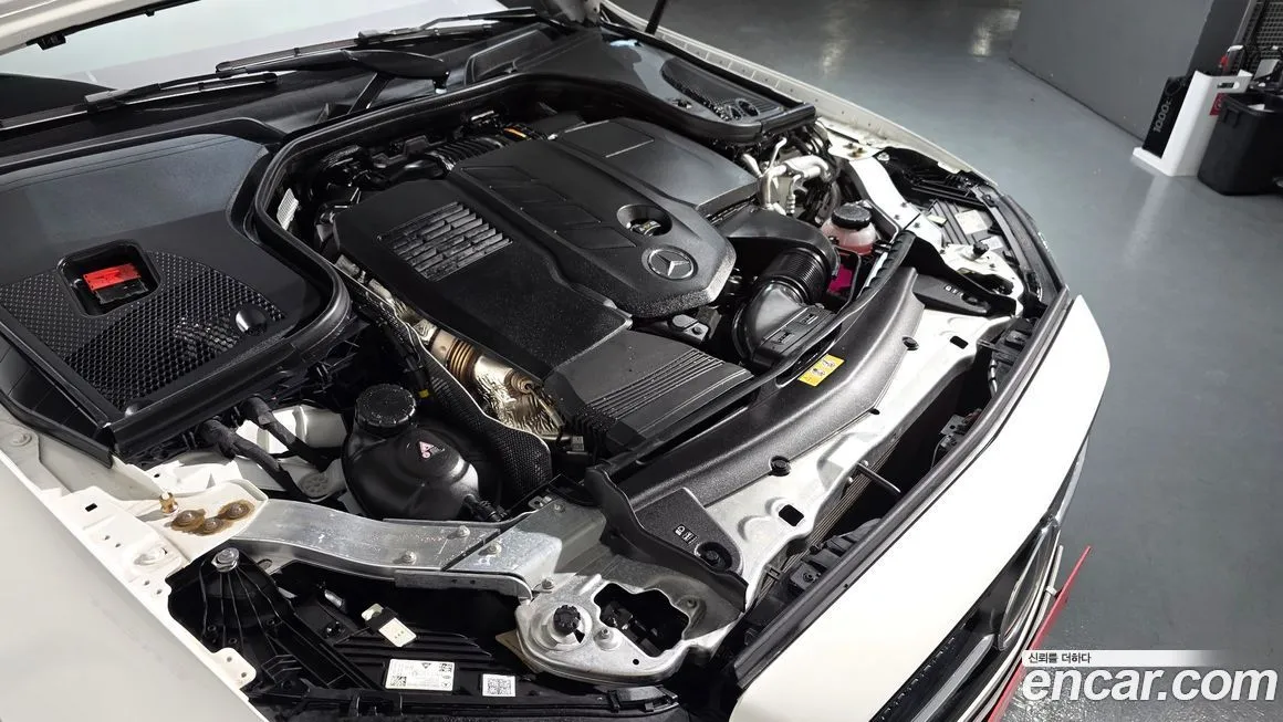 Mercedes-Benz E-Class 2023 из KR, фото 9