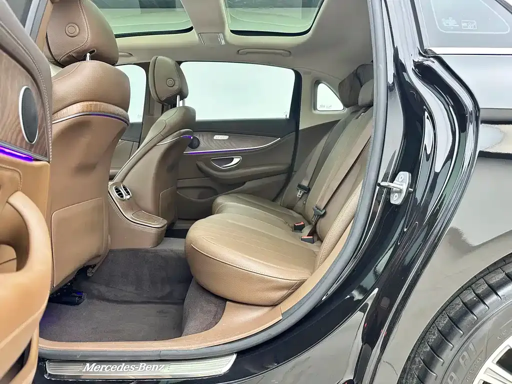 Mercedes-Benz E-Class 2023 из CN, фото 10