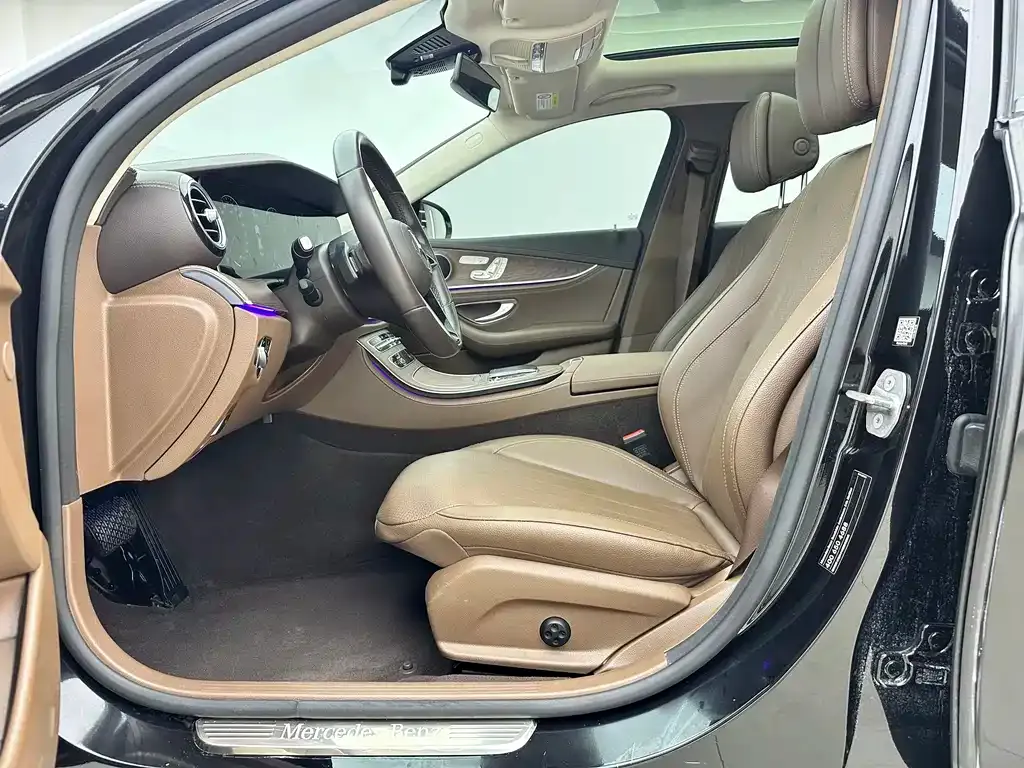 Mercedes-Benz E-Class 2023 из CN, фото 5