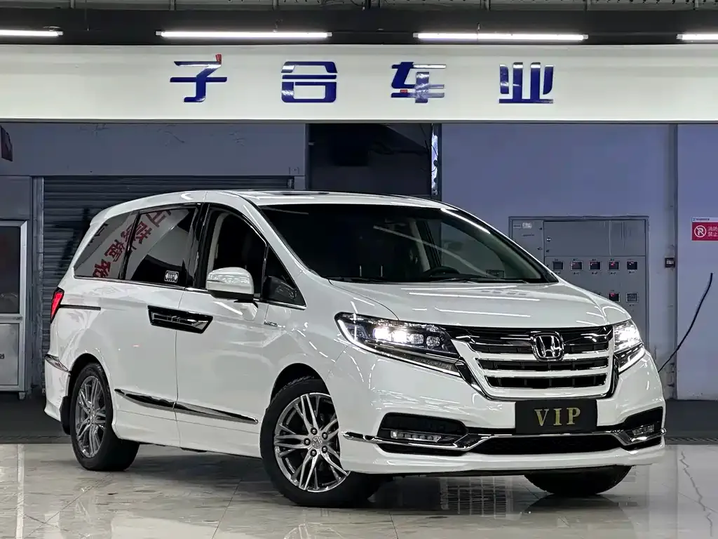 Honda Elysion 2021 из CN, фото 7