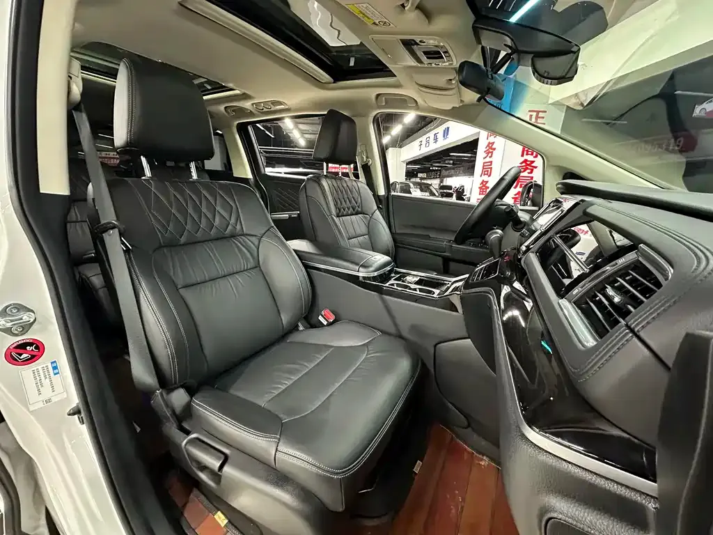 Honda Elysion 2021 из CN, фото 9