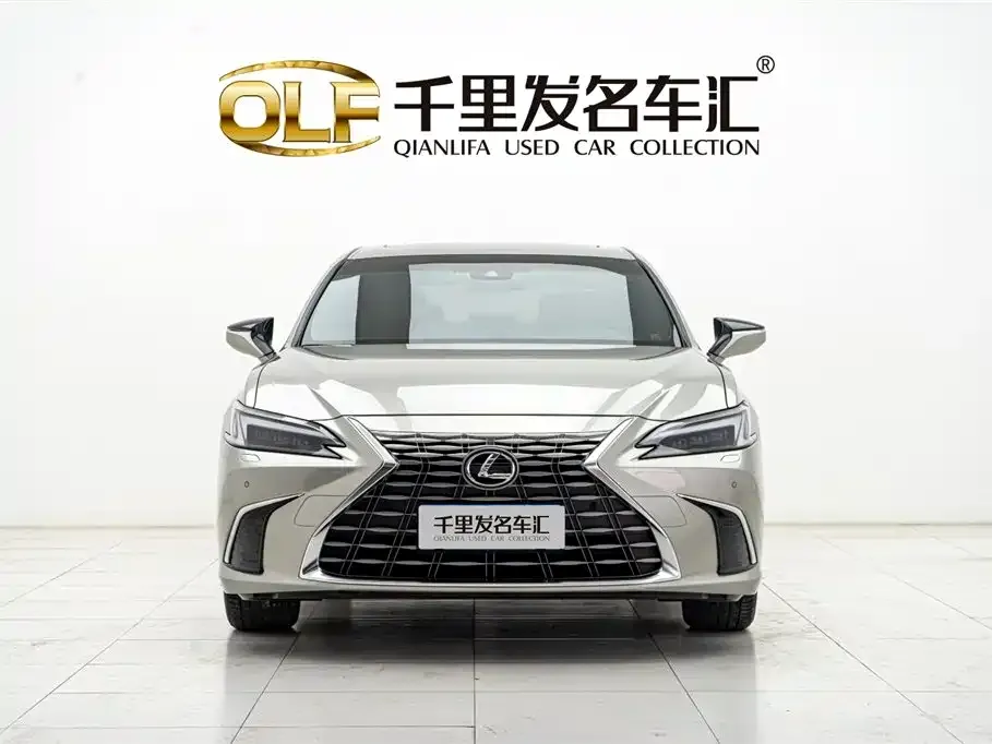 Lexus ES 2025 из CN, фото 8