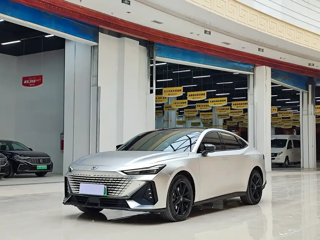 Changan UNI-V iDD 2023 из CN, фото 1
