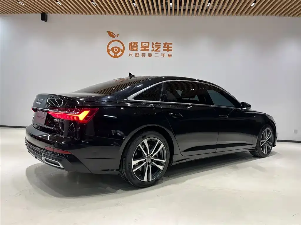 Audi A6L 2021 из CN, фото 9