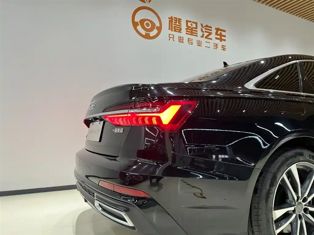 Audi A6L 2021 из CN, фото 6