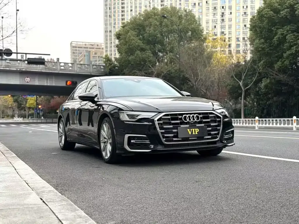 Audi A6L — фото 5