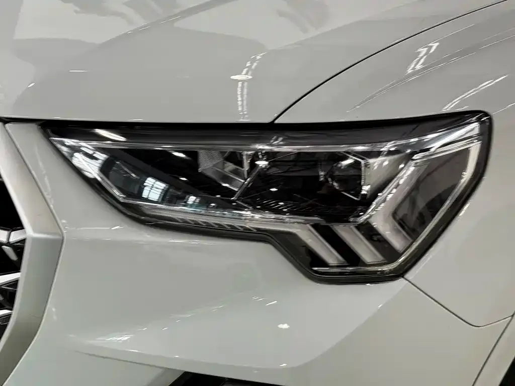 Audi Q3 2024 из CN, фото 4