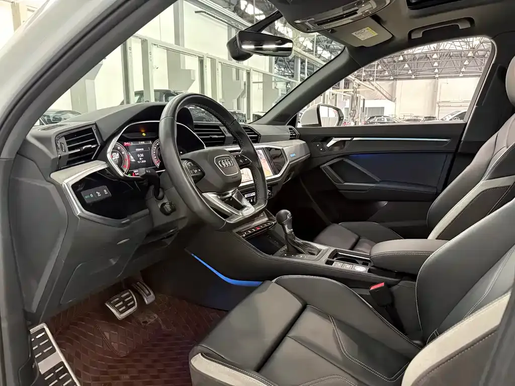 Audi Q3 2024 из CN, фото 8