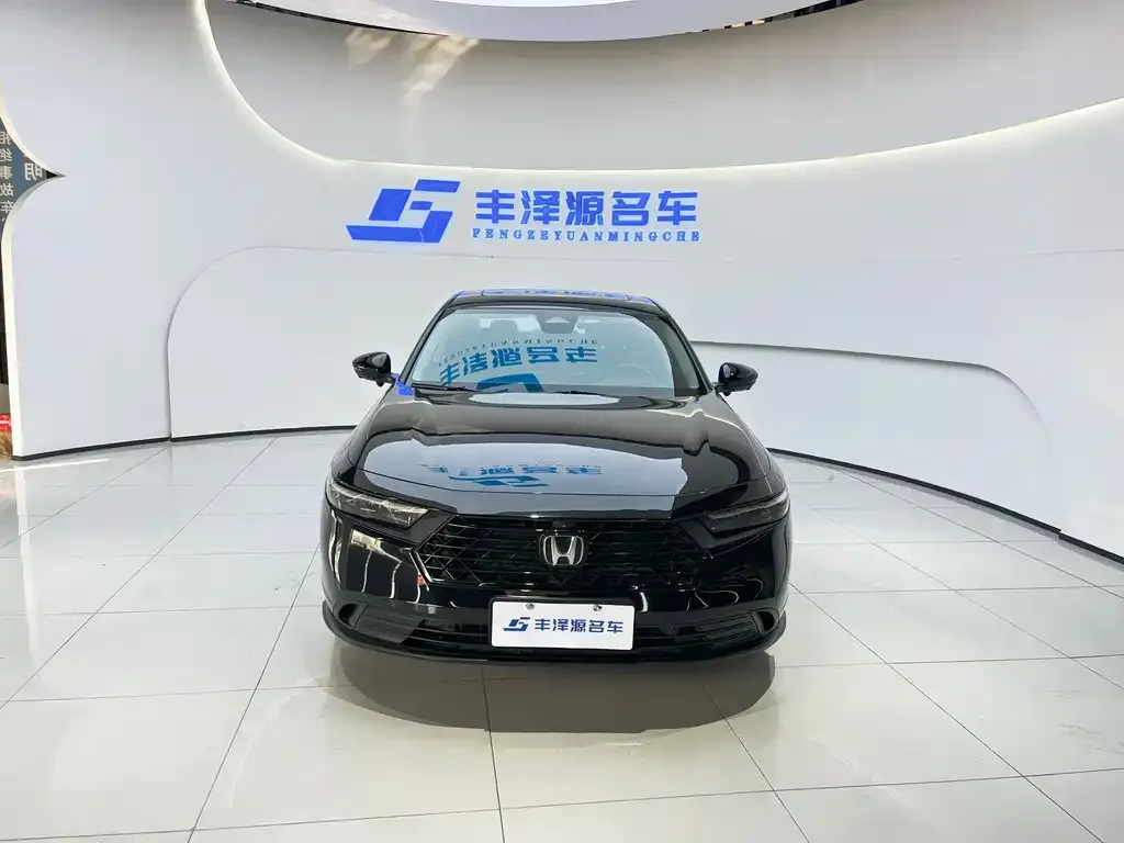 Honda Accord 2023 из CN, фото 2