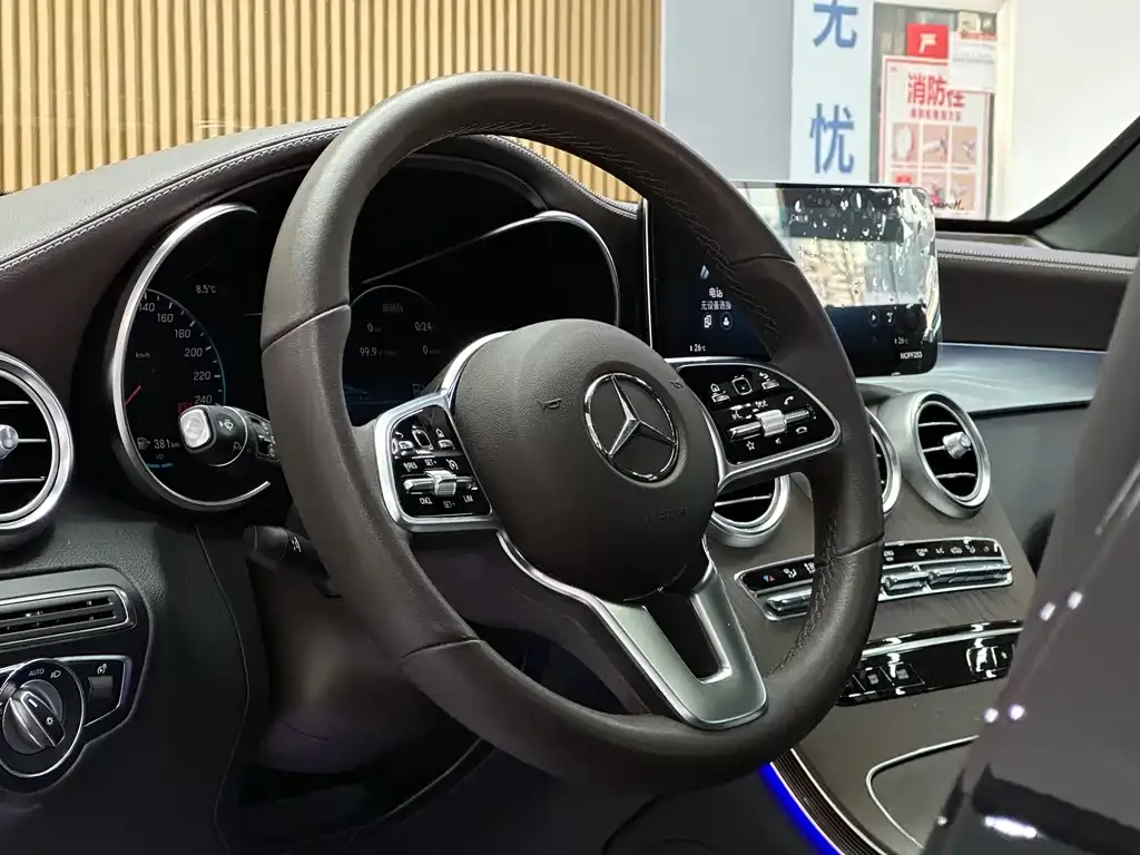Mercedes-Benz GLC 2023 из CN, фото 4