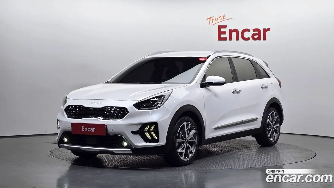 Kia Niro — фото 1