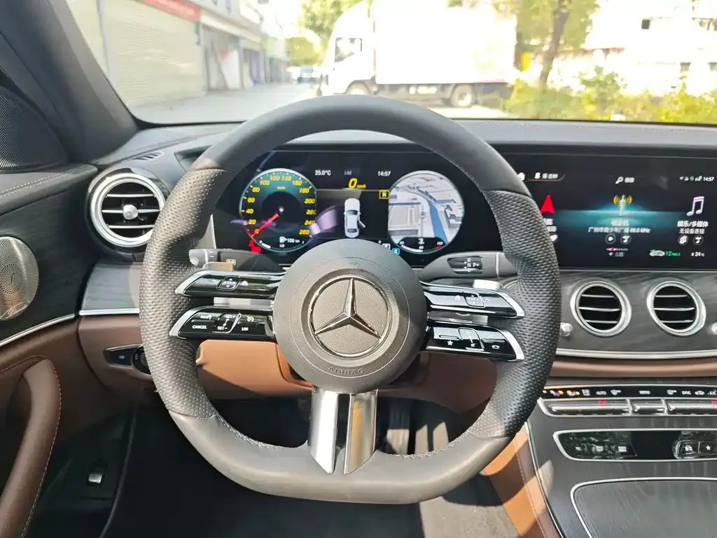 Mercedes-Benz E-Class 2022 из CN, фото 10