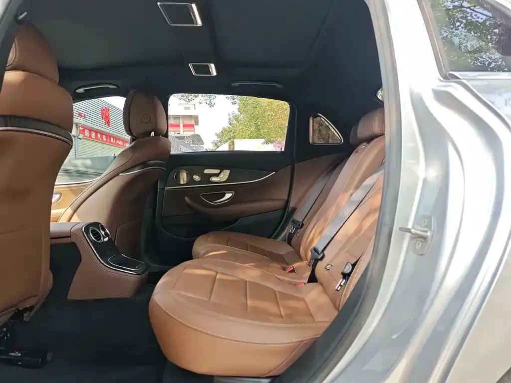 Mercedes-Benz E-Class 2022 из CN, фото 4