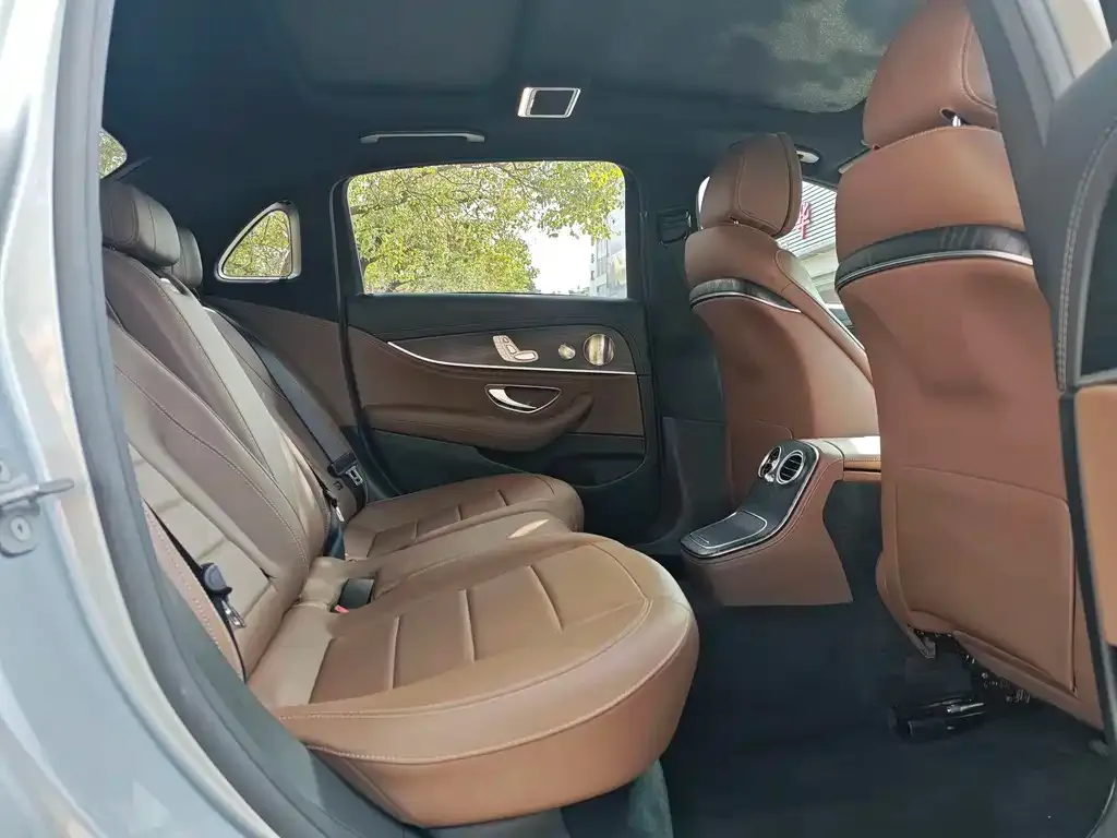 Mercedes-Benz E-Class 2022 из CN, фото 7