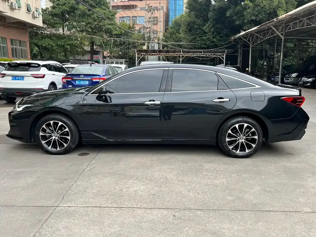 Toyota Avalon 2023 из CN, фото 10