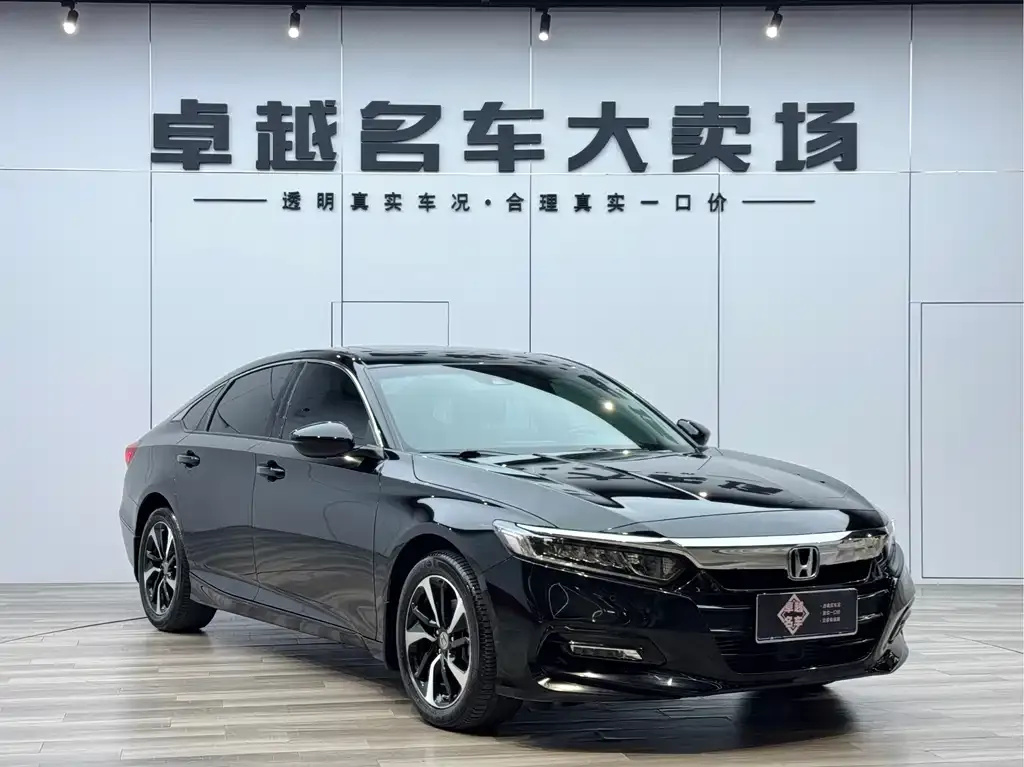 Honda Accord — фото 7