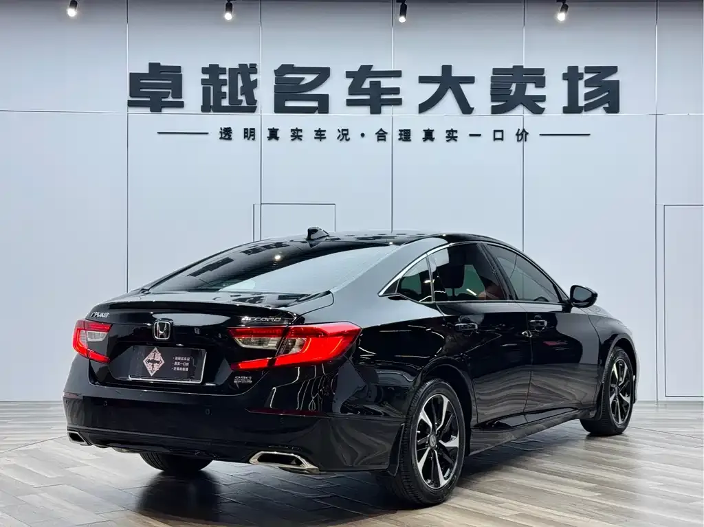 Honda Accord — фото 3