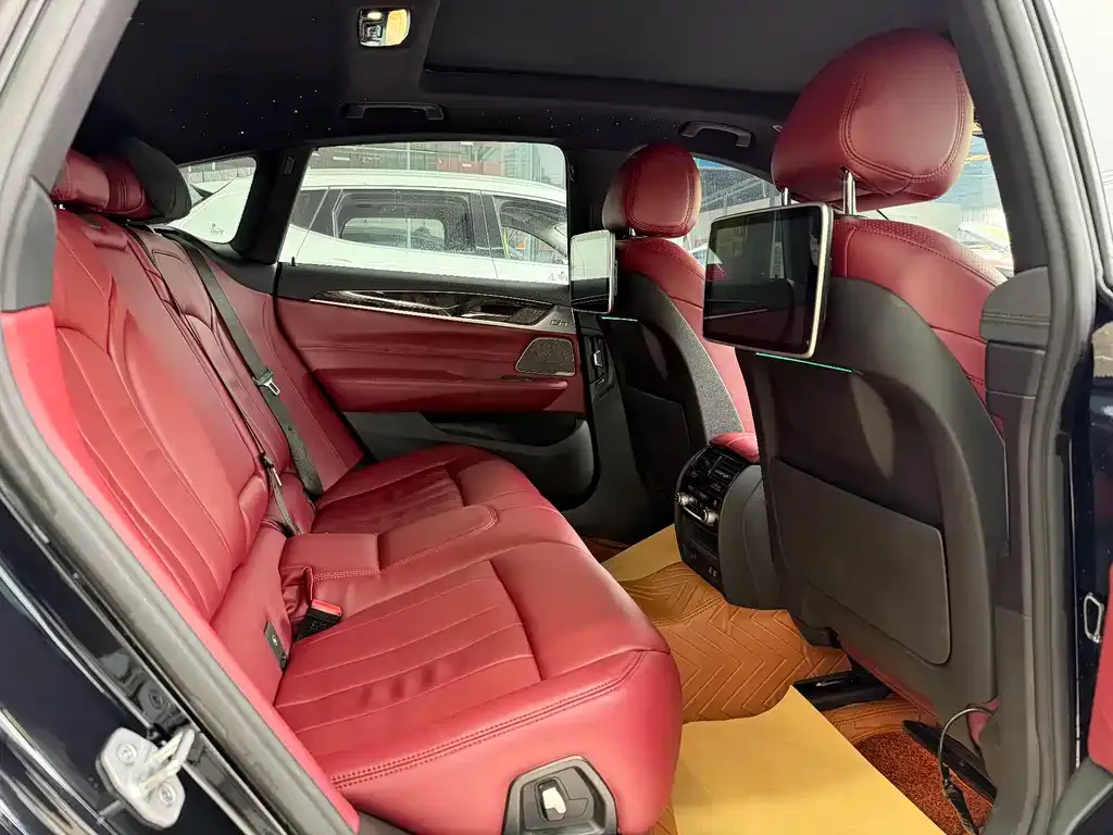 BMW 6 Series GT 2021 из CN, фото 5