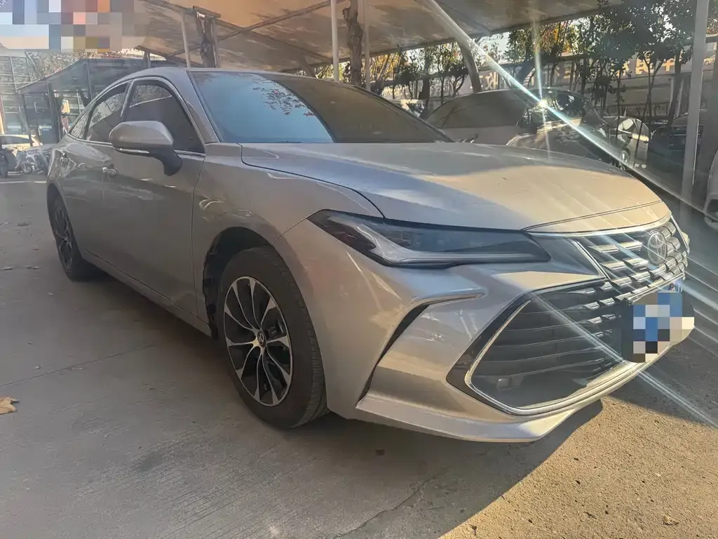 Toyota Avalon 2023 из CN, фото 2