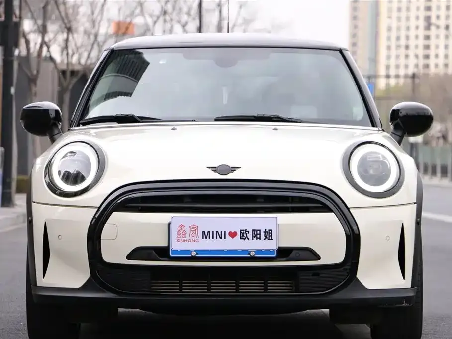 MINI Cooper (3-door) 2023 из CN, фото 3