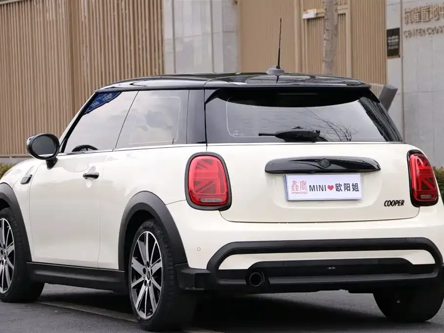 MINI Cooper (3-door) 2023 из CN, фото 4